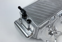 Load image into Gallery viewer, Photo - Close Up