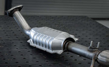 Load image into Gallery viewer, MagnaFlow Direct Fit Catalytic Converter 01-02 Tacoma CC-SB 3.4L 4w