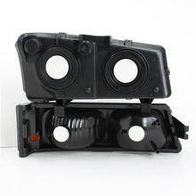 Load image into Gallery viewer, xTune Chevy Silverado 2500HD 03-06 Crystal Headlights w/ Amber Lights Smoke HD-JH-CSIL03-AM-SM-SET